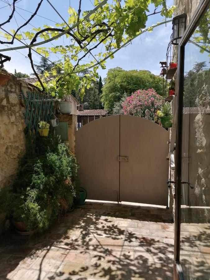 Maison De Charme Villeneuve Les Avignon מראה חיצוני תמונה